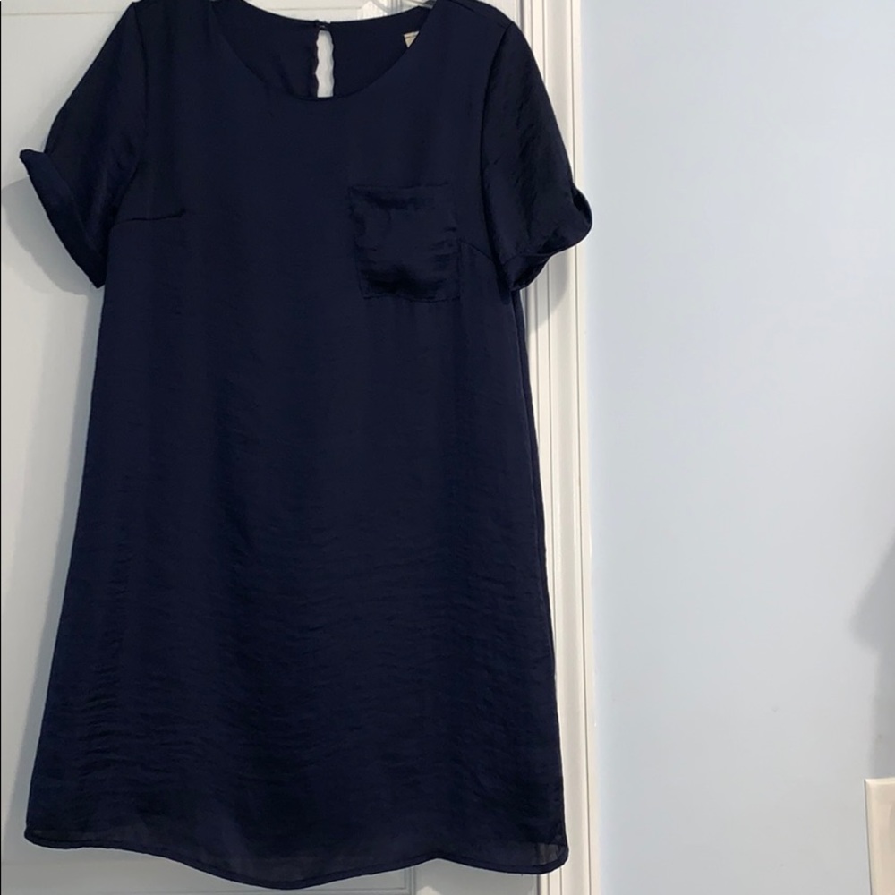 Short sleeve dress